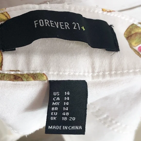 Forever 21 Lemon White Shorts Size 14 - Picture 4 of 5